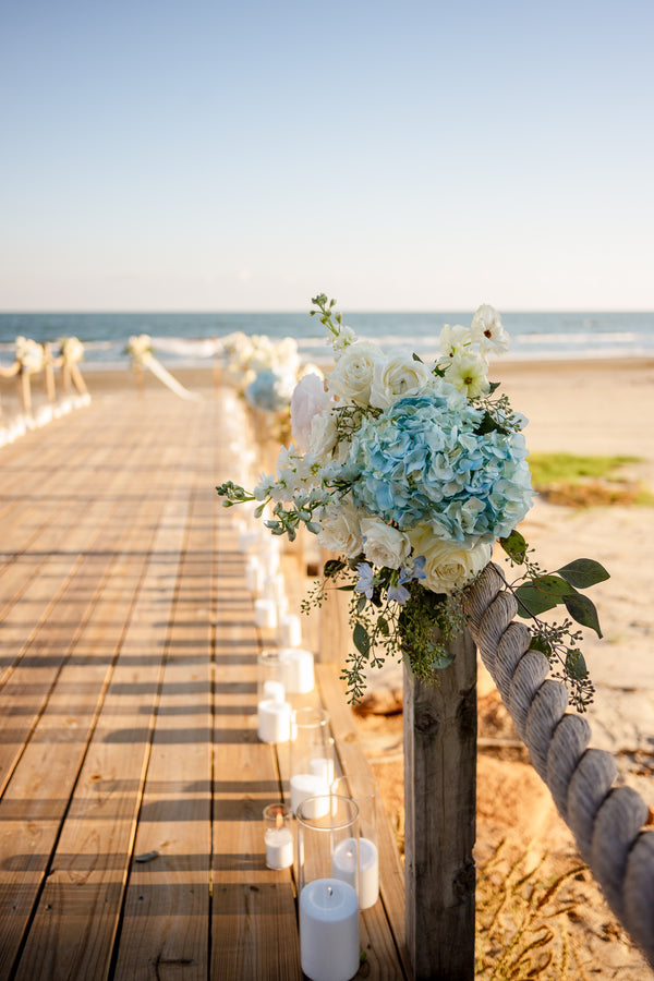 Romantic beach pier arrangement